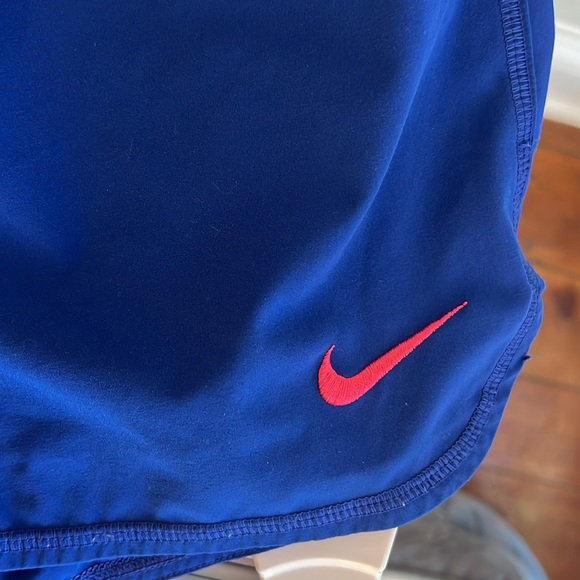 Nike Shorts with built in spandex - Picture 2 of 4